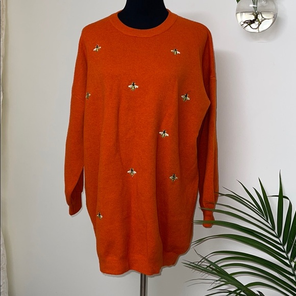 Bee 🐝 sweater dress - Picture 1 of 7